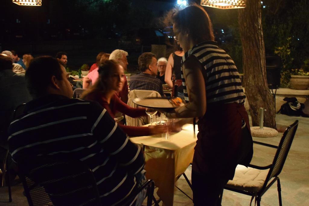 Porfyrousa Traditional Hotel Milopotamos  Zewnętrze zdjęcie